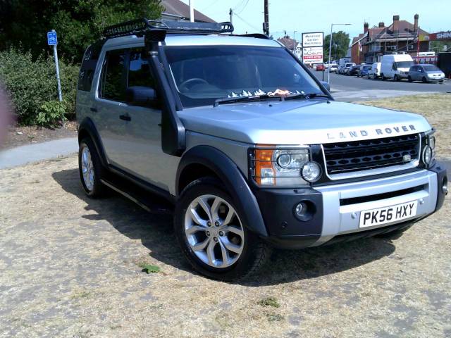 Land Rover Discovery 2.7 Td V6 HSE 5dr Auto Estate Diesel Silver