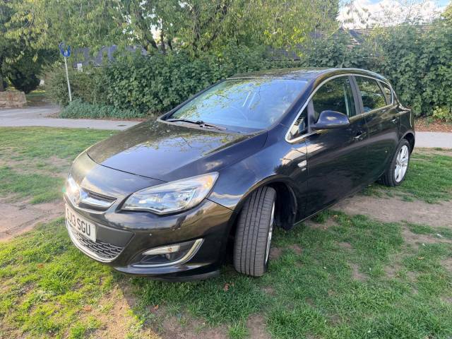 2013 Vauxhall Astra 1.4i 16V SRi 5dr
