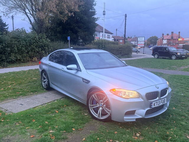 BMW M5 4.4 M5 4dr DCT Saloon Petrol Blue